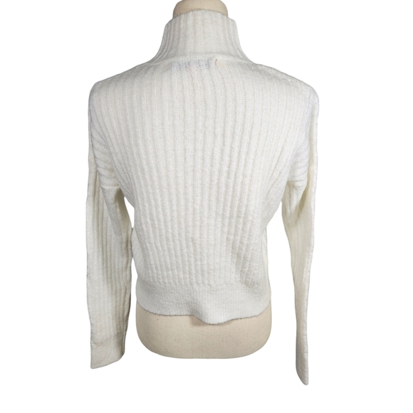 Crave Fame Mid Turtle Neck Cable Knit, Cropped Sweater, Ivory, XS - Picture 3 of 8
